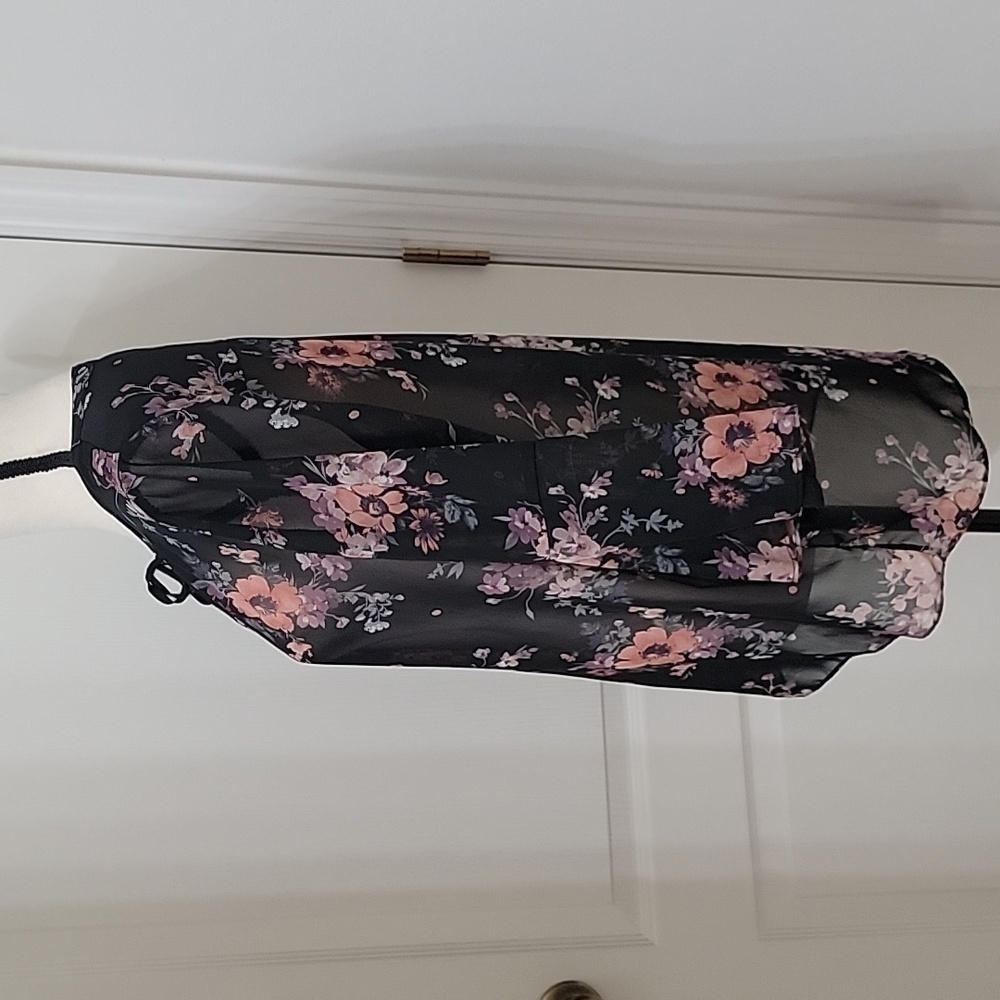 Apt 9 Size M Black w/ Floral Pattern Sheer Blouse with Tie Neckline. Gently Worn - Picture 3 of 12